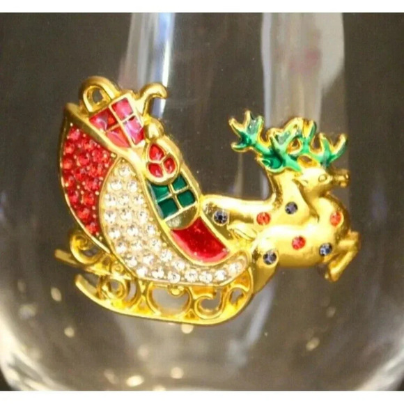 NEW Party Drinking Glass Santa On His Sleigh Water Glass Wine Glass Cocktail - Picture 3 of 3